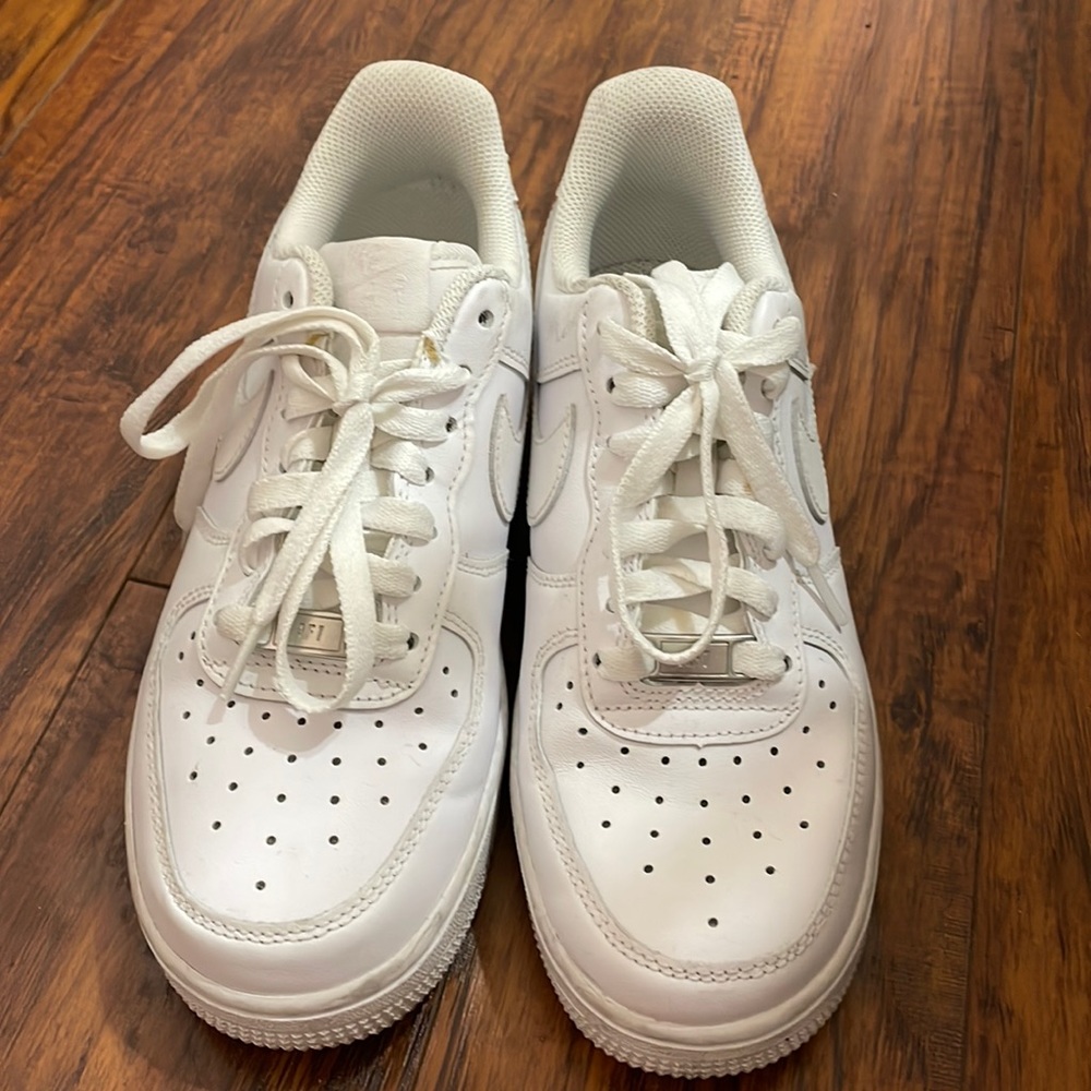 NIKE WHITE AIR FORCE 1